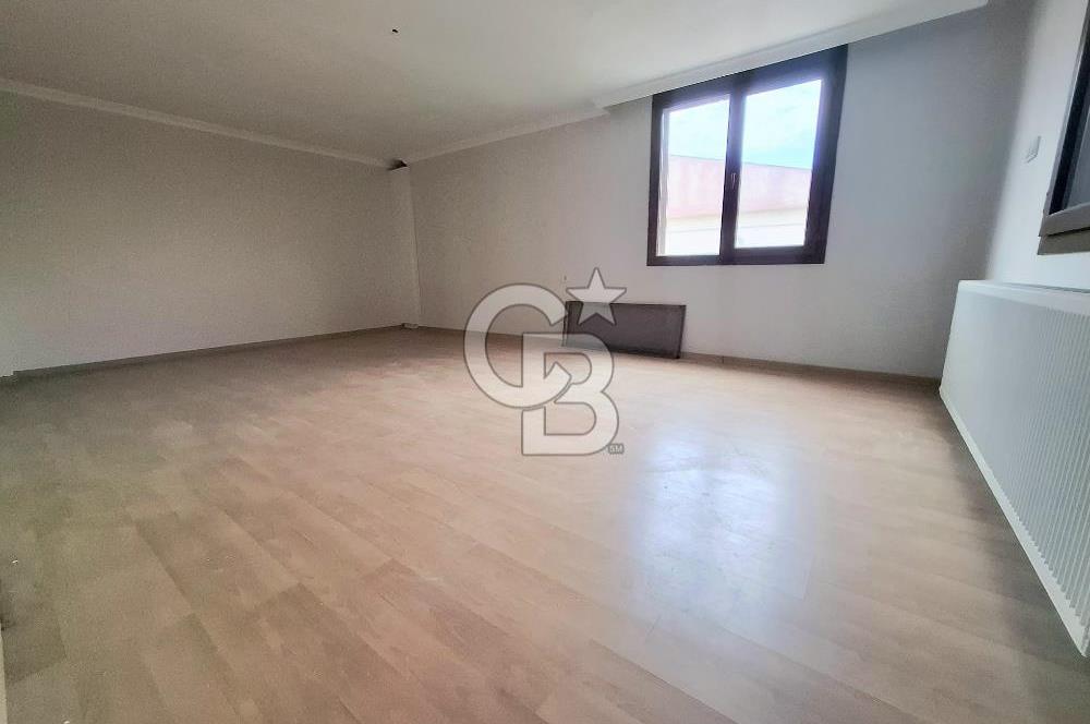 MENDERES COLDWELL BANKER POYRAZ'DAN BÜYÜK BAHÇELİ FIRSAT VİLLA..