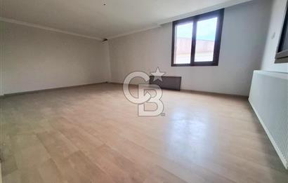 MENDERES COLDWELL BANKER POYRAZ'DAN BÜYÜK BAHÇELİ FIRSAT VİLLA..