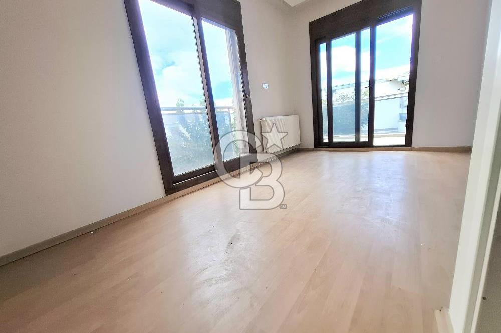 MENDERES COLDWELL BANKER POYRAZ'DAN BÜYÜK BAHÇELİ FIRSAT VİLLA..