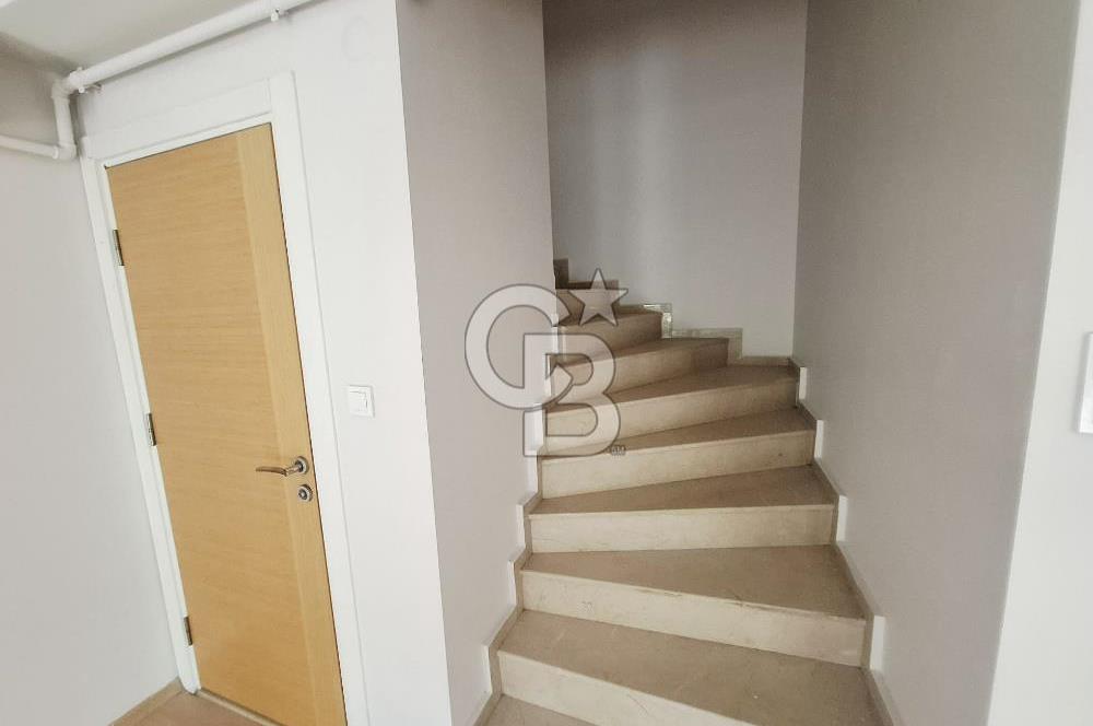 MENDERES COLDWELL BANKER POYRAZ'DAN BÜYÜK BAHÇELİ FIRSAT VİLLA..