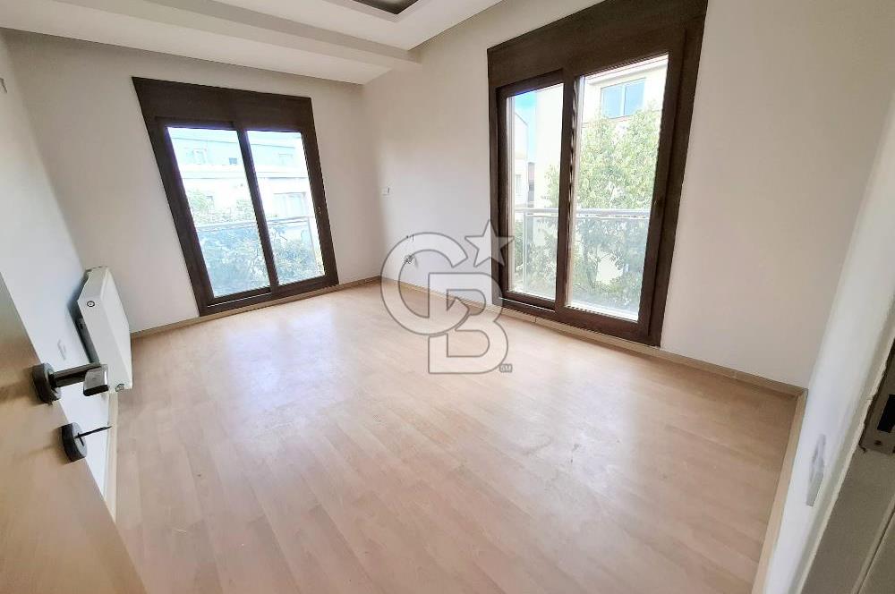 MENDERES COLDWELL BANKER POYRAZ'DAN BÜYÜK BAHÇELİ FIRSAT VİLLA..