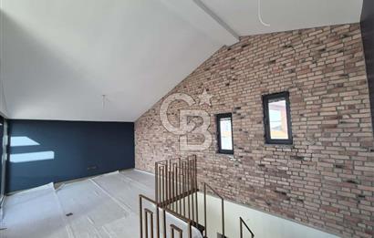 KUMBURGAZ GİŞELER'DE DENİZ MANZARALI SİTE İÇİ KİRALIK VİLLA