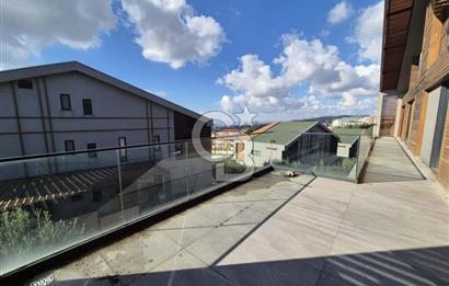 KUMBURGAZ GİŞELER'DE DENİZ MANZARALI SİTE İÇİ KİRALIK VİLLA