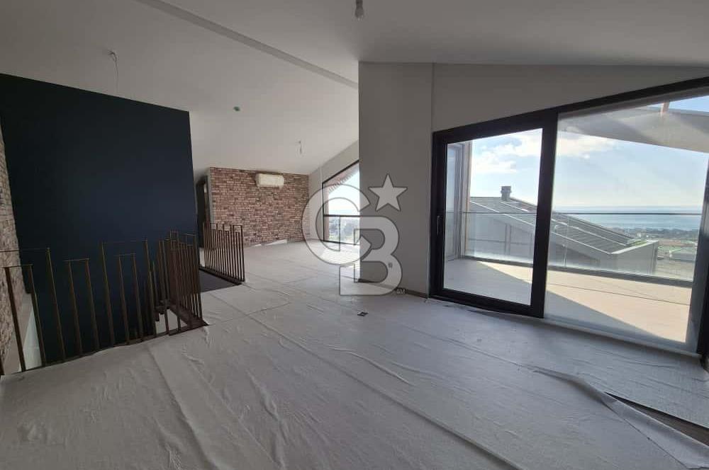 KUMBURGAZ GİŞELER'DE DENİZ MANZARALI SİTE İÇİ KİRALIK VİLLA