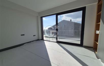 KUMBURGAZ GİŞELER'DE DENİZ MANZARALI SİTE İÇİ KİRALIK VİLLA