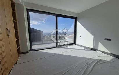 KUMBURGAZ GİŞELER'DE DENİZ MANZARALI SİTE İÇİ KİRALIK VİLLA