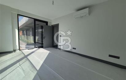 KUMBURGAZ GİŞELER'DE DENİZ MANZARALI SİTE İÇİ KİRALIK VİLLA