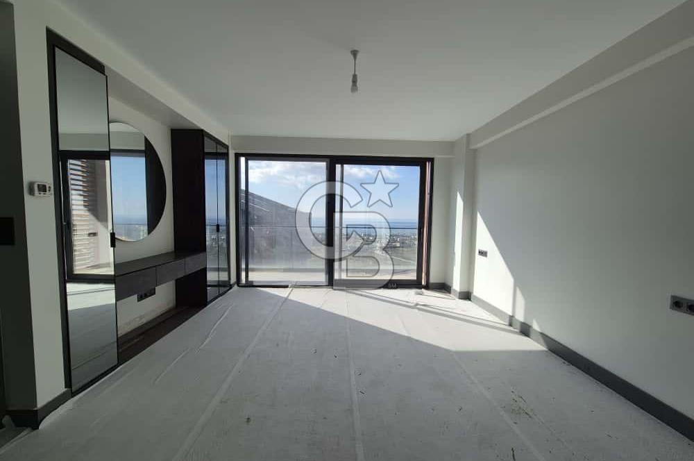 KUMBURGAZ GİŞELER'DE DENİZ MANZARALI SİTE İÇİ KİRALIK VİLLA