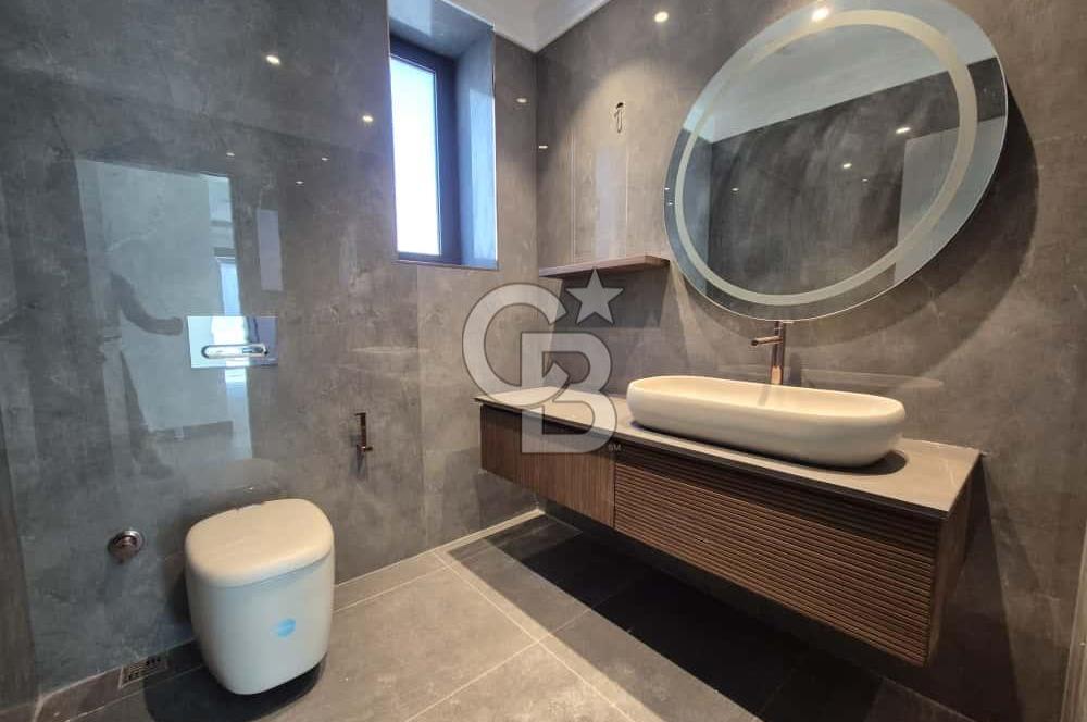 KUMBURGAZ GİŞELER'DE DENİZ MANZARALI SİTE İÇİ KİRALIK VİLLA