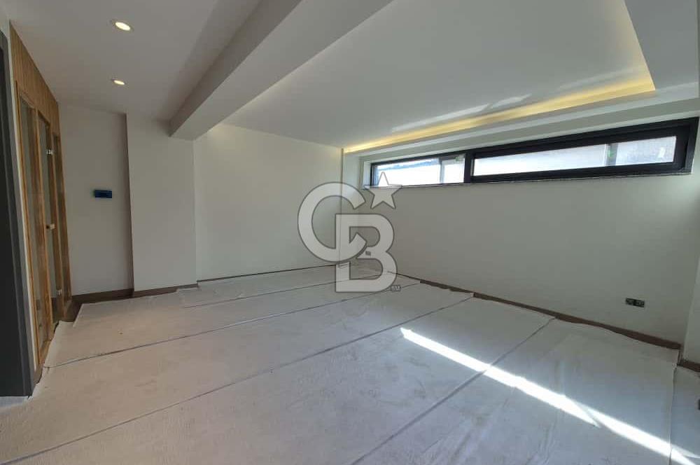 KUMBURGAZ GİŞELER'DE DENİZ MANZARALI SİTE İÇİ KİRALIK VİLLA