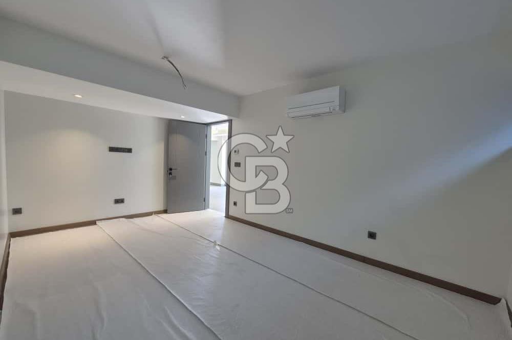 KUMBURGAZ GİŞELER'DE DENİZ MANZARALI SİTE İÇİ KİRALIK VİLLA