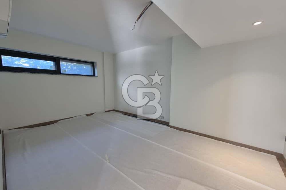 KUMBURGAZ GİŞELER'DE DENİZ MANZARALI SİTE İÇİ KİRALIK VİLLA