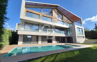 KUMBURGAZ GİŞELER'DE DENİZ MANZARALI SİTE İÇİ KİRALIK VİLLA