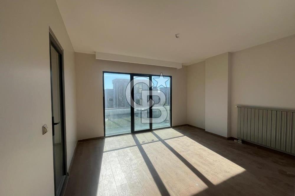 KUMBURGAZ GİŞELER'DE DENİZ MANZARALI SİTE İÇİ KİRALIK VİLLA