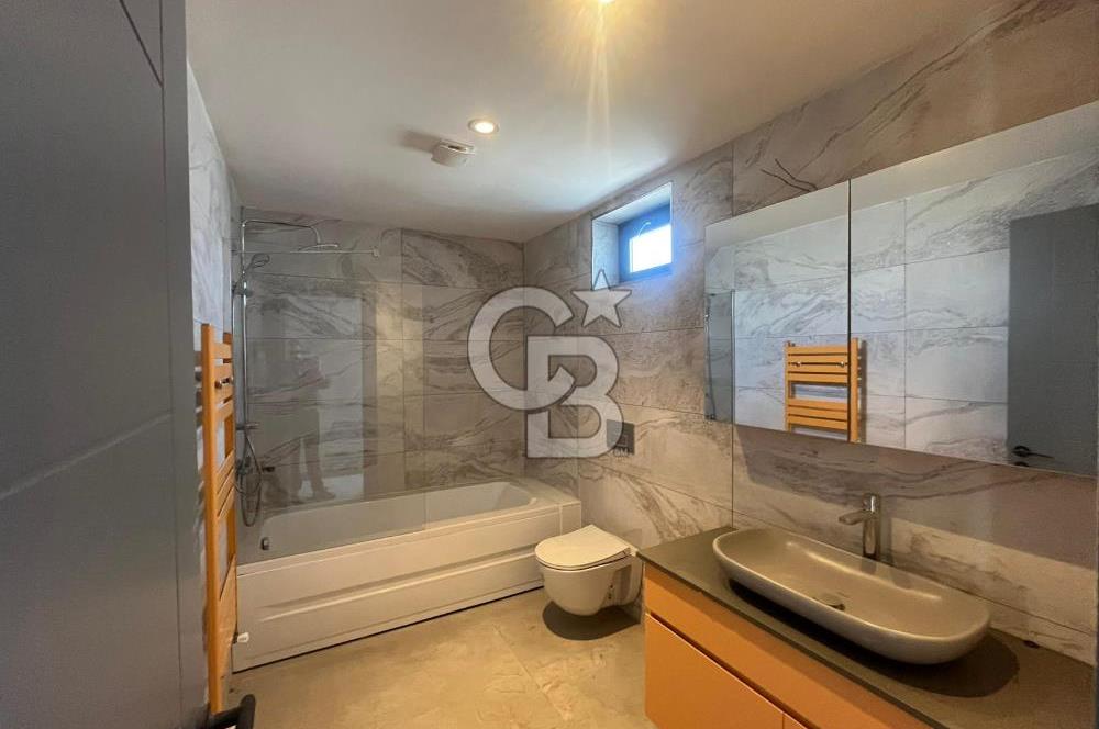 KUMBURGAZ GİŞELER'DE DENİZ MANZARALI SİTE İÇİ KİRALIK VİLLA