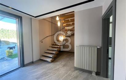 KUMBURGAZ GİŞELER'DE DENİZ MANZARALI SİTE İÇİ KİRALIK VİLLA