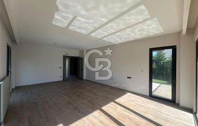 KUMBURGAZ GİŞELER'DE DENİZ MANZARALI SİTE İÇİ KİRALIK VİLLA