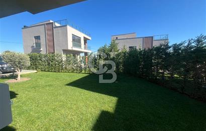 KUMBURGAZ GİŞELER'DE DENİZ MANZARALI SİTE İÇİ KİRALIK VİLLA