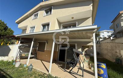 CB YALI'DAN KUŞADASI DAVUTLAR'DA SATILIK 4+1 TRİBLEKS VİLLA