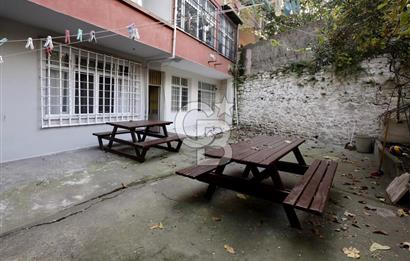 Fatih Süleymaniye'de İstanbul Üniversitesi Karşısında Ferah Manzaralı Daire