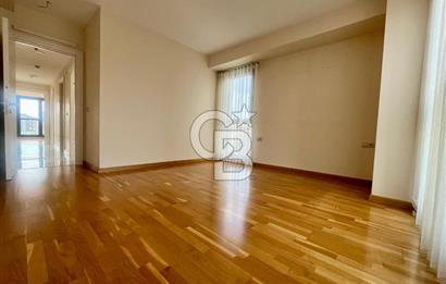 Dekon Suadiye Ametist sitesinde satılık boş daire.