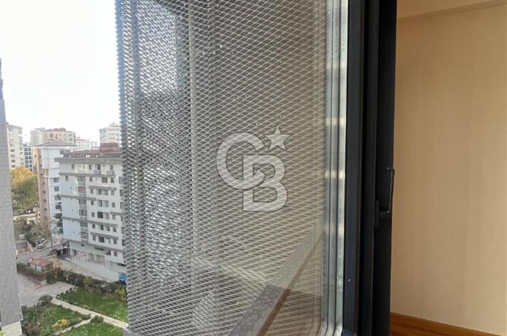 Dekon Suadiye Ametist sitesinde satılık boş daire.