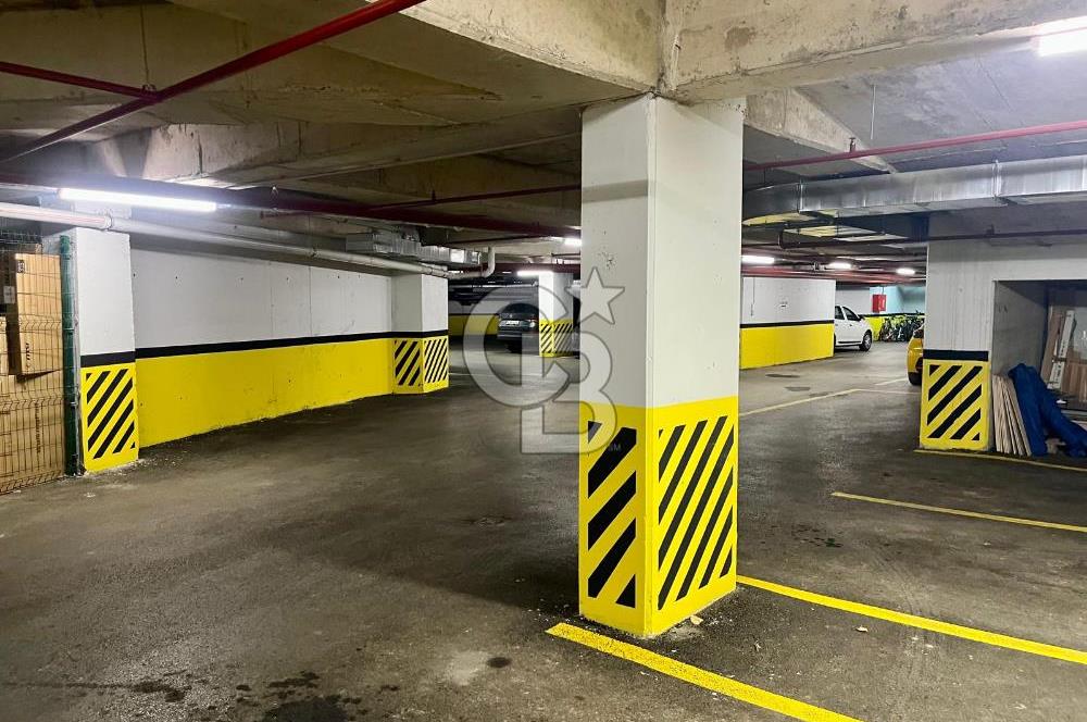 Dekon Suadiye Ametist sitesinde satılık boş daire.