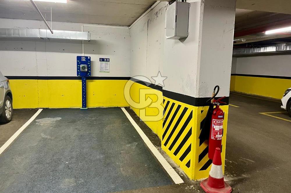 Dekon Suadiye Ametist sitesinde satılık boş daire.