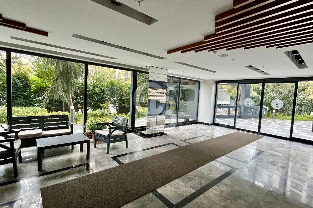 Dekon Suadiye Ametist sitesinde satılık boş daire.