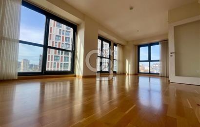 Dekon Suadiye Ametist sitesinde satılık boş daire.