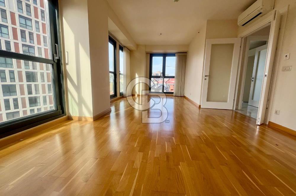 Dekon Suadiye Ametist sitesinde satılık boş daire.