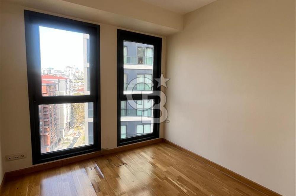 Dekon Suadiye Ametist sitesinde satılık boş daire.