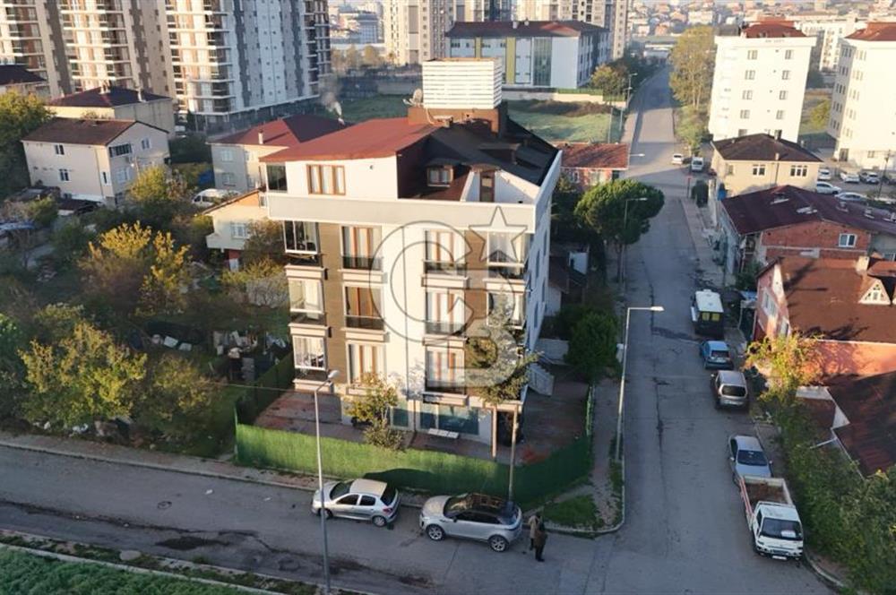 Sultanbeyli Mimar Sinan Mahallesinde Depolu Giriş Dükkan