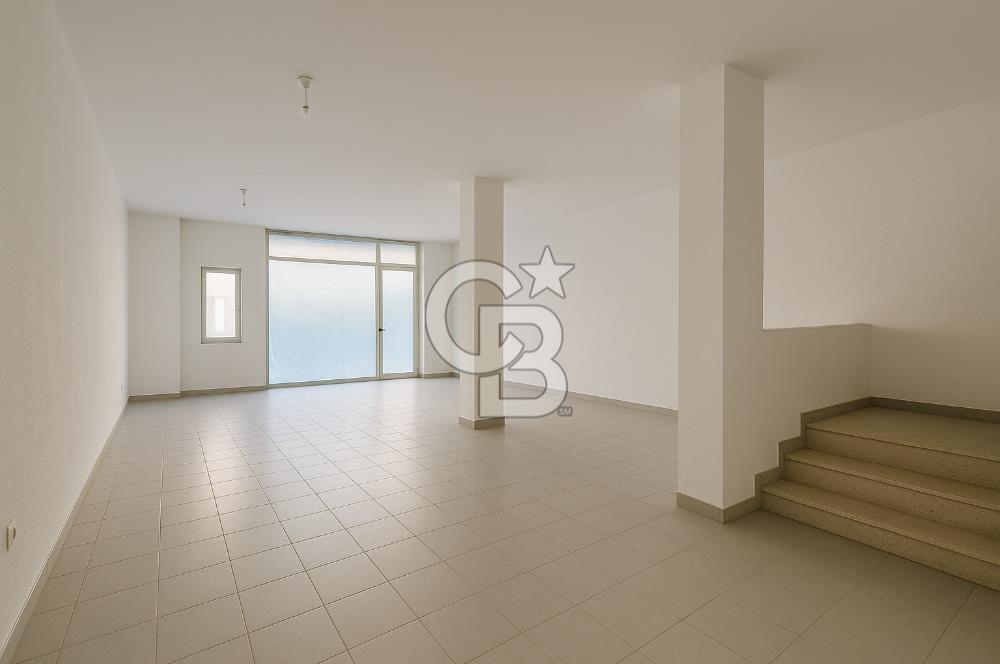 Sultanbeyli Mimar Sinan Mahallesinde Depolu Giriş Dükkan