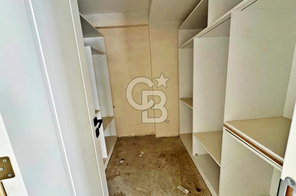 TORBALI MURATBEY'DE HAVUZLU SİTEDE SATILIK 3+1 DAİRE