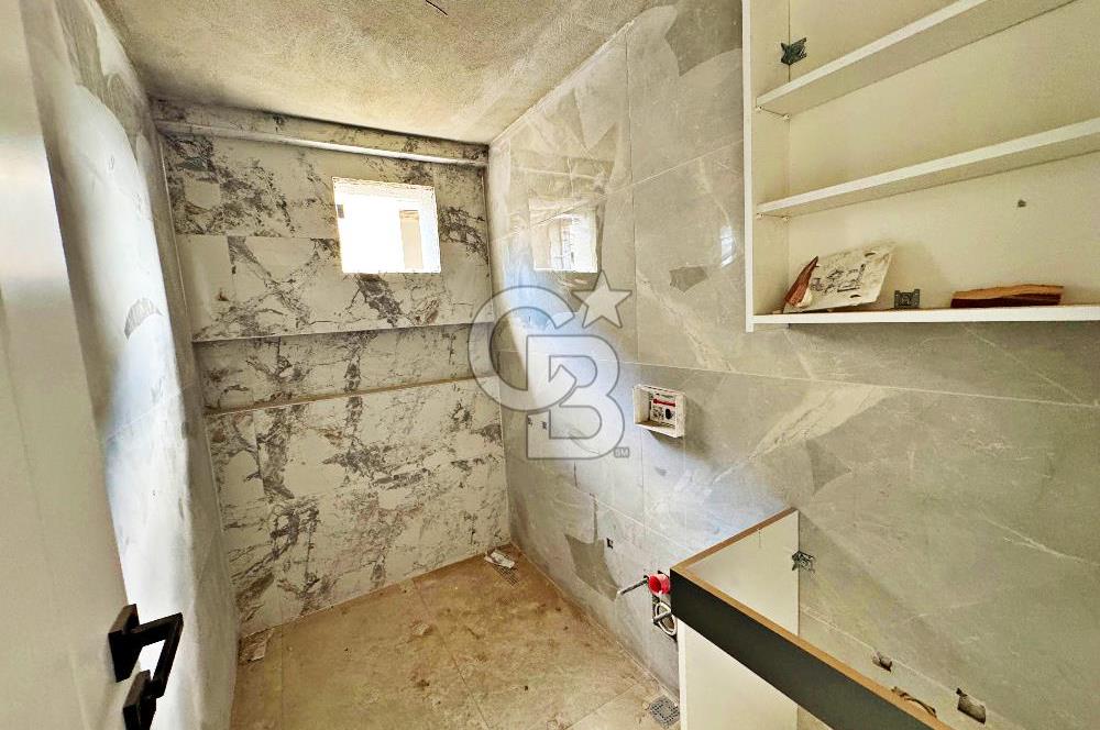 TORBALI MURATBEY'DE HAVUZLU SİTEDE SATILIK 3+1 DAİRE