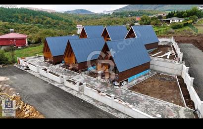 İNCESU DA SATILIK ARSA VE İÇİNDE BUNGULOVLAR