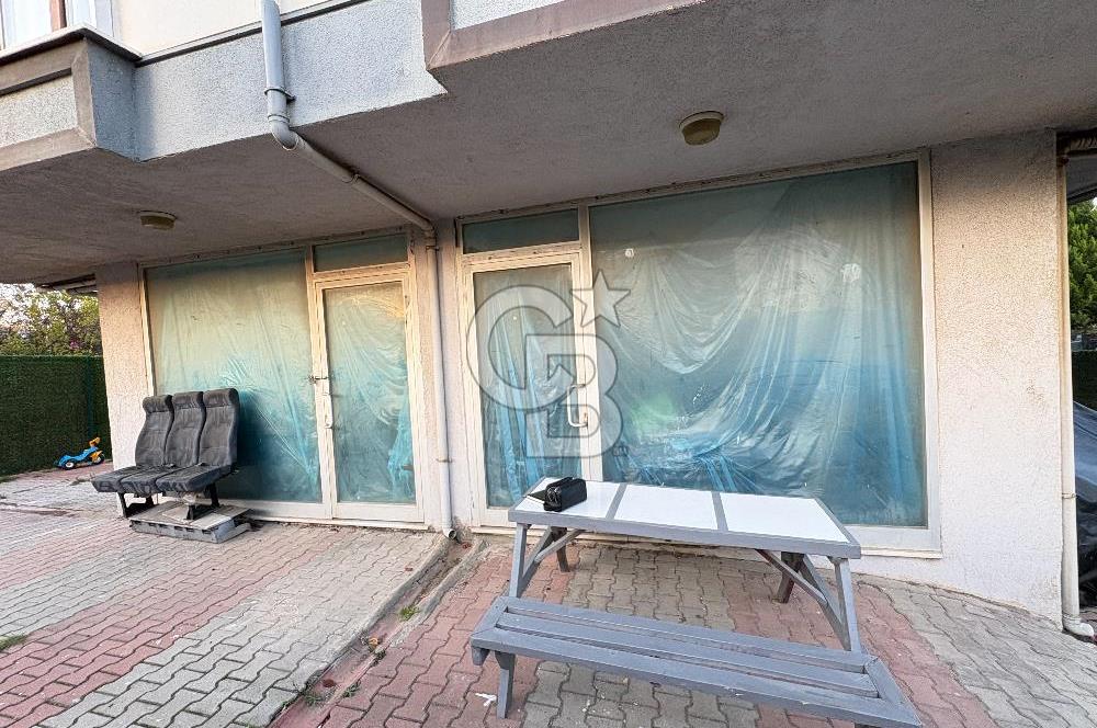 Sultanbeyli Mimar Sinan Mahallesinde Depolu Giriş Dükkan