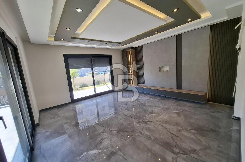 MENDERES COLDWELL BANKER POYRAZ'DAN GENİŞ 4+1 OTOPARKLI VİLLA..