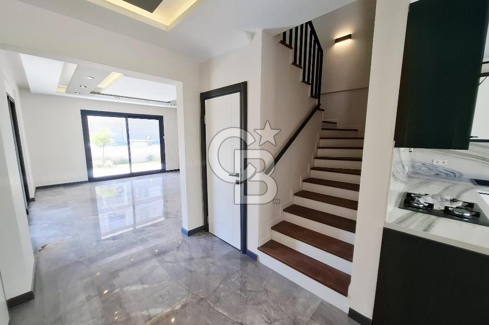 MENDERES COLDWELL BANKER POYRAZ'DAN GENİŞ 4+1 OTOPARKLI VİLLA..