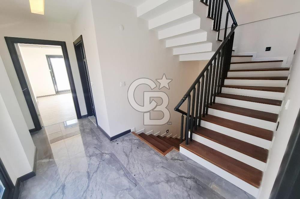 MENDERES COLDWELL BANKER POYRAZ'DAN GENİŞ 4+1 OTOPARKLI VİLLA..