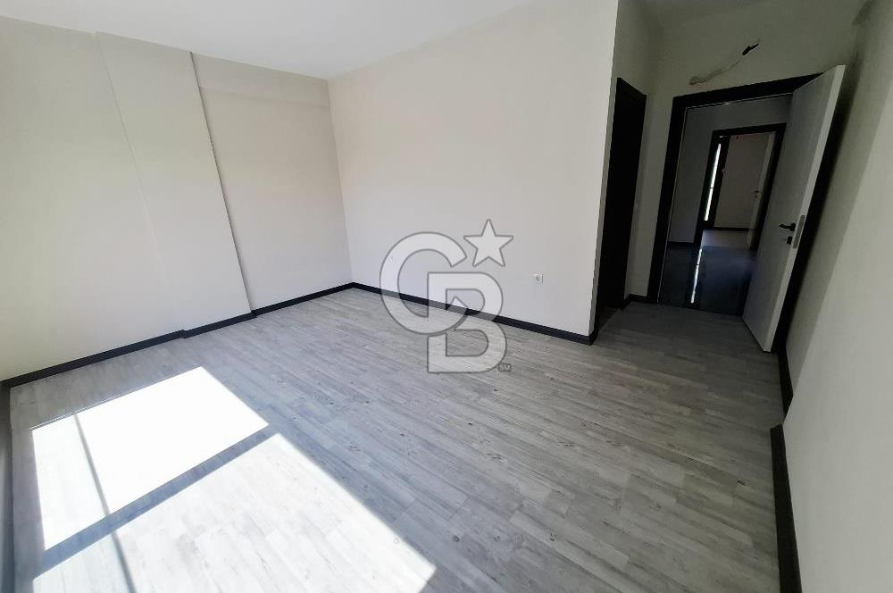 MENDERES COLDWELL BANKER POYRAZ'DAN GENİŞ 4+1 OTOPARKLI VİLLA..