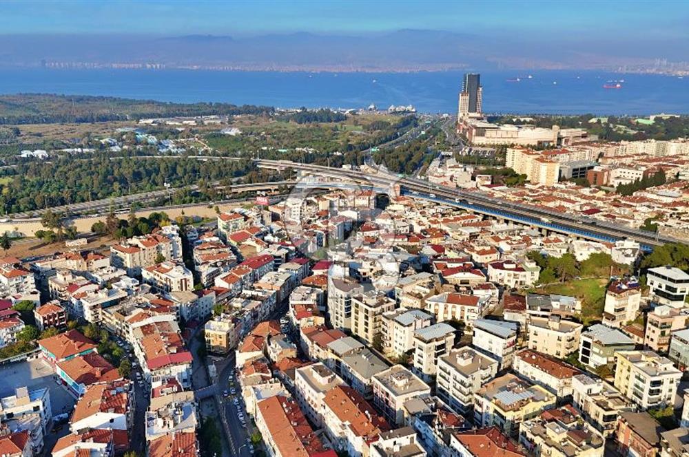 BALÇOVA'DA İSTİNYEPARK YAKINI SATILIK 2+1 DAİRE