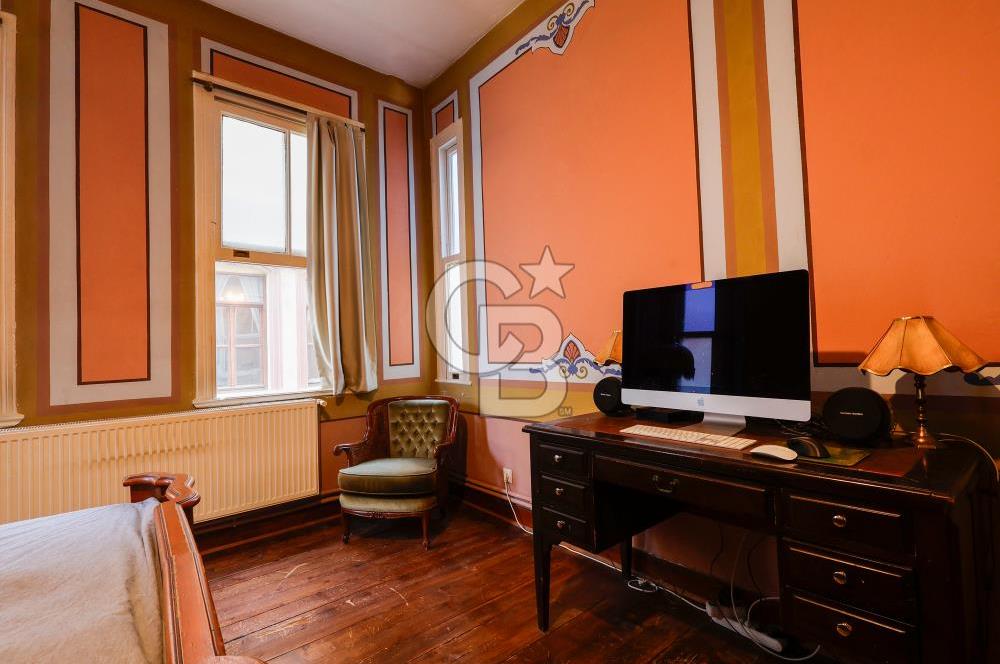 Galata'da Kuleye Yakın Yatırım Değeri Yüksek Daire