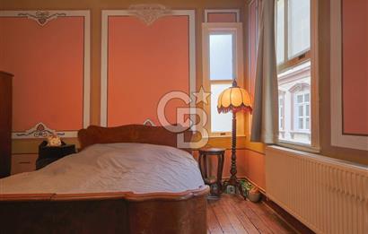 Galata'da Kuleye Yakın Yatırım Değeri Yüksek Daire