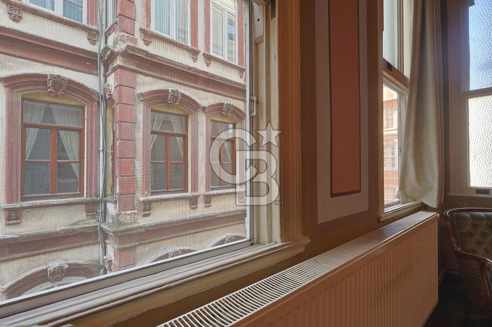 Galata'da Kuleye Yakın Yatırım Değeri Yüksek Daire