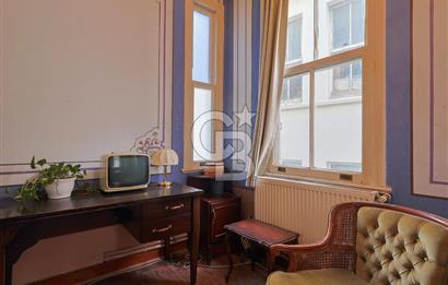 Galata'da Kuleye Yakın Yatırım Değeri Yüksek Daire