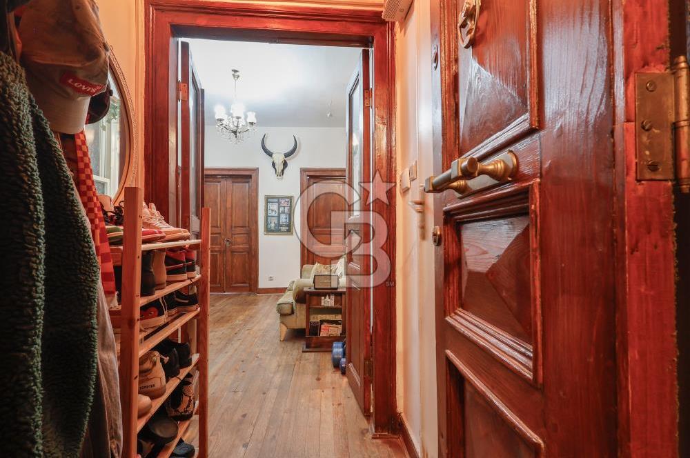 Galata'da Kuleye Yakın Yatırım Değeri Yüksek Daire