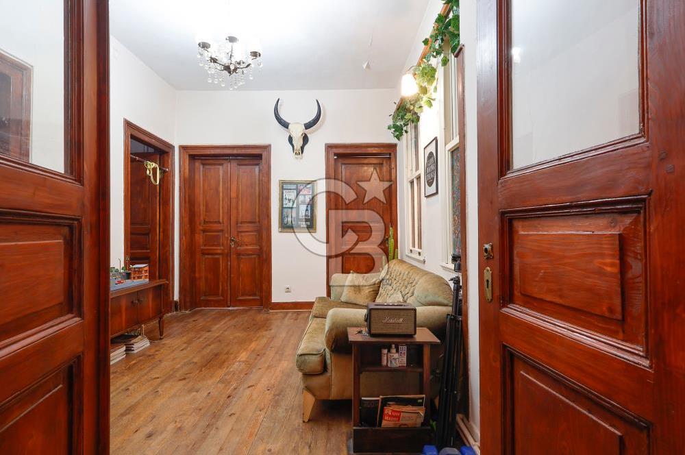 Galata'da Kuleye Yakın Yatırım Değeri Yüksek Daire