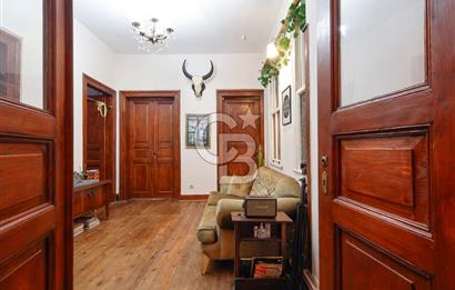 Galata'da Kuleye Yakın Yatırım Değeri Yüksek Daire